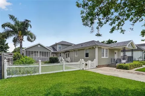 3749 51 Bauvais St, Metairie, LA 70001