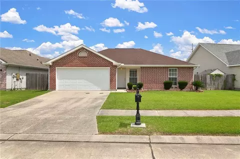 2704 Bayou Cook Dr, Marrero, LA 70072