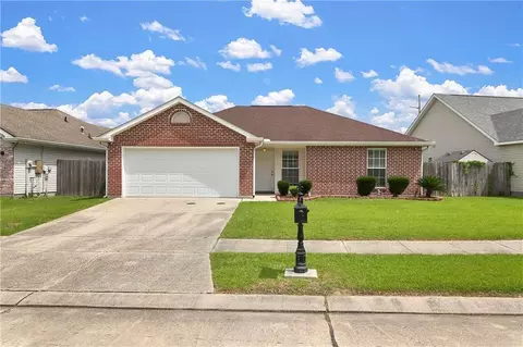 2704 Bayou Cook Dr, Marrero, LA 70072