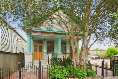 3131 33 Dauphine St, New Orleans, LA 70117
