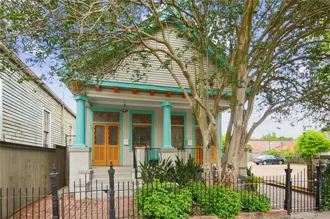 3131 Dauphine St, New Orleans, LA 70117