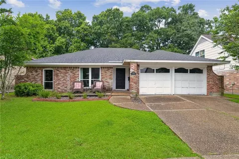 3825 S Pin Oak Ave, New Orleans, LA 70131