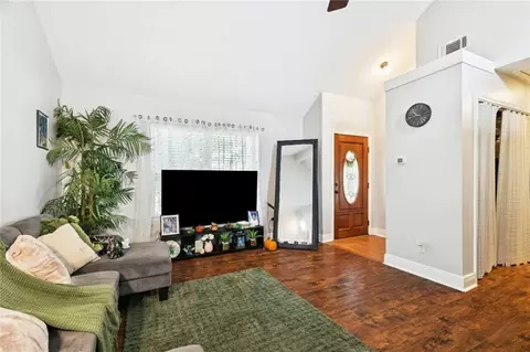 Entry Way - 345 Mapleleaf Dr, Slidell, LA 70458 photo 1 of 1