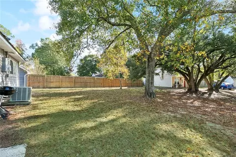Exterior - 345 Mapleleaf Dr, Slidell, LA 70458 photo 3 of 4