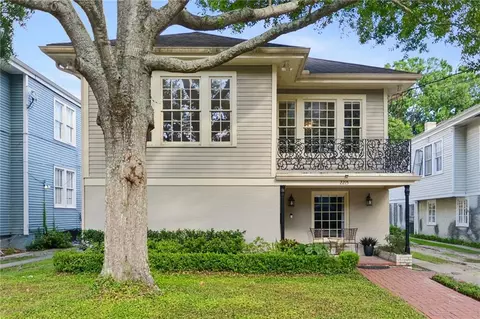 2215 Calhoun St, New Orleans, LA 70118