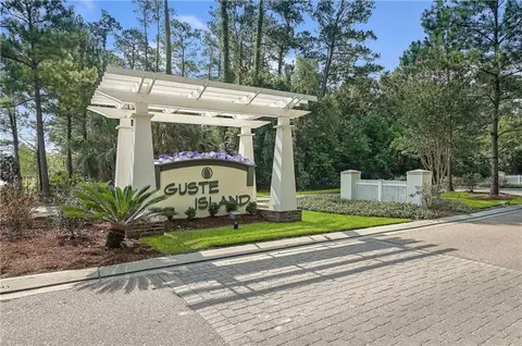 1157 Fox Sparrow Loop, Madisonville, LA 70447