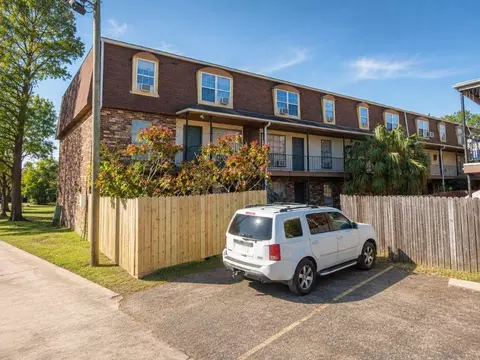 6200 Riverside Dr #456, Metairie, LA 70003