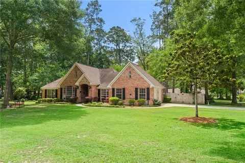 510 Garden Ave, Mandeville, LA 70471