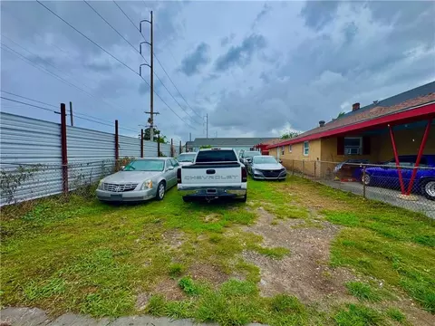 2547 N Prieur St, New Orleans, LA 70117