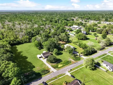1558 Bayou Rd, Saint Bernard, LA 70085
