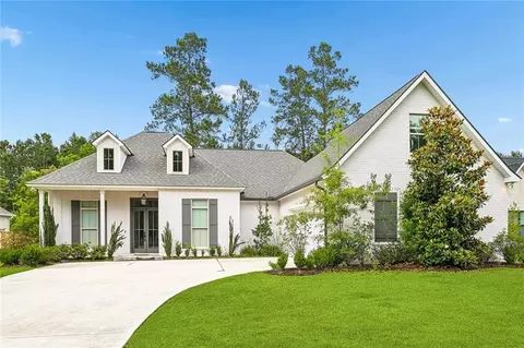 375 Rue Charlotte Rd, Madisonville, LA 70447