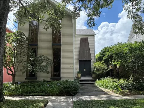 1526 Henry Clay Ave, New Orleans, LA 70118