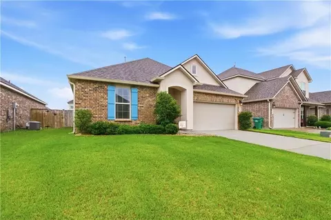 609 Cat Island Ct, Slidell, LA 70461