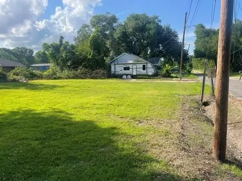 265 E 15th St, Reserve, LA 70084 photo 4