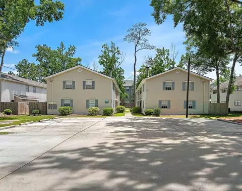 713 Heavens Dr #2, Mandeville, LA 70471