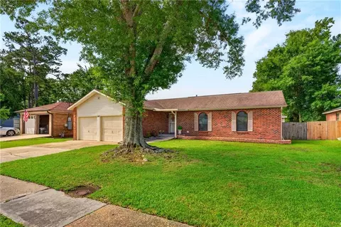 145 Greencrest Dr, Slidell, LA 70458
