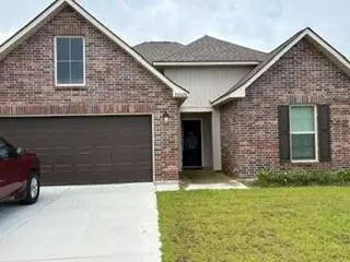 30828 Rowley Dr, Lacombe, LA 70445