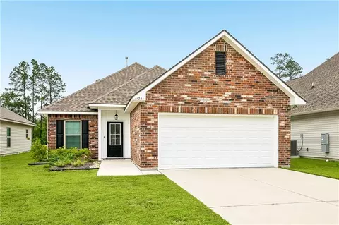 11241 Clover Knoll Dr, Covington, LA 70433