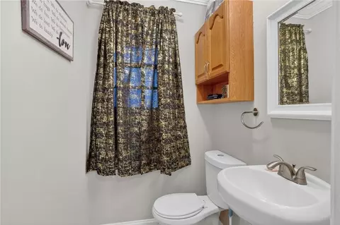 Bath - 1073 9th St, Slidell, LA 70458 photo 1 of 3