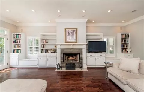 Living - 615 River Oaks Dr, Covington, LA 70433 photo 4 of 4