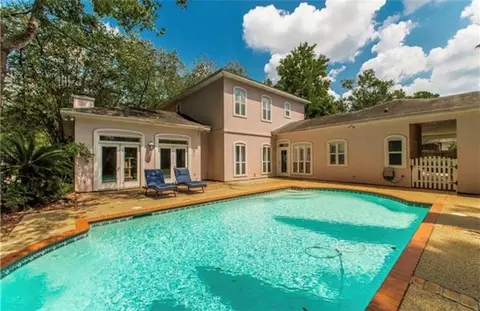 Exterior - 615 River Oaks Dr, Covington, LA 70433 photo 3 of 5