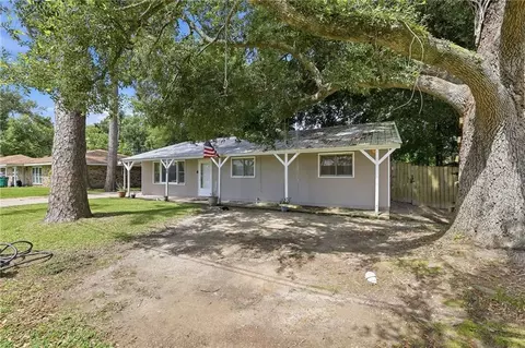 135 Leblanc St, Ponchatoula, LA 70454