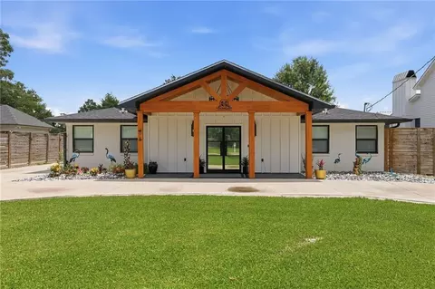 270 S 6th St, Ponchatoula, LA 70454