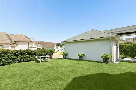 Exterior - 416 Melrose Ave, Covington, LA 70433 photo 3 of 4