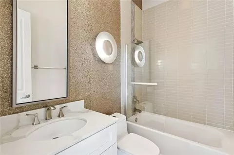 Bath - 416 Melrose Ave, Covington, LA 70433 photo 3 of 3