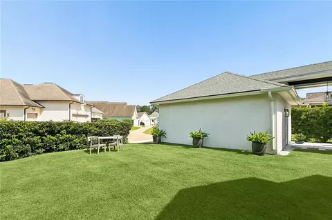 Exterior - 416 Melrose Ave, Covington, LA 70433 photo 4 of 5