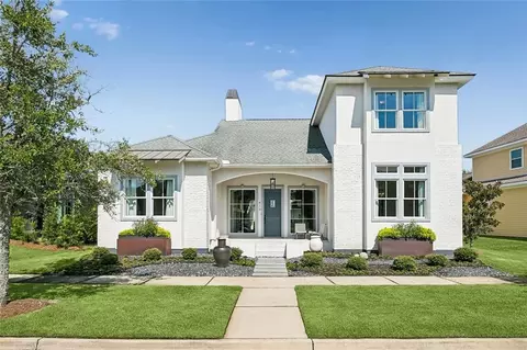 Exterior - 416 Melrose Ave, Covington, LA 70433 photo 3 of 5