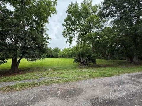 1101 Stanton Rd, New Orleans, LA 70131