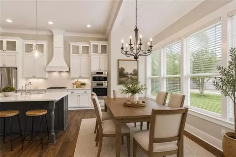 Dining - 600 Colbert St, Mandeville, LA 70448 photo 1 of 1