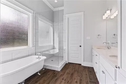 Bath - 600 Colbert St, Mandeville, LA 70448 photo 4 of 6
