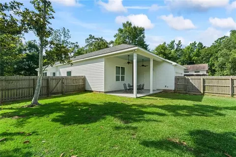 Exterior - 600 Colbert St, Mandeville, LA 70448 photo 6 of 12