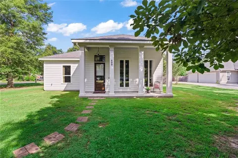 600 Colbert St, Mandeville, LA 70448