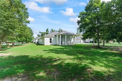 Exterior - 600 Colbert St, Mandeville, LA 70448 photo 3 of 12