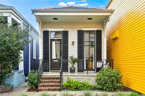 2907 Laurel St, New Orleans, LA 70115
