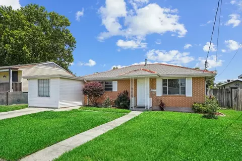 Exterior - 810 Gerry Dr, Kenner, LA 70062 photo 2 of 4