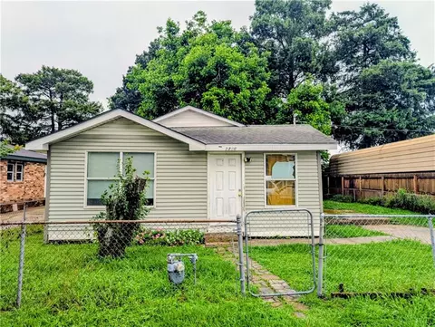 2720 Amigo Ave, Marrero, LA 70072