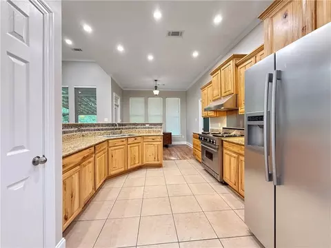 Kitchen - 59566 Badon Rd, Slidell, LA 70460 photo 1 of 2