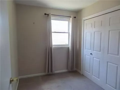 Bedroom - 668 Cameron Ct, Kenner, LA 70065 photo 2 of 3