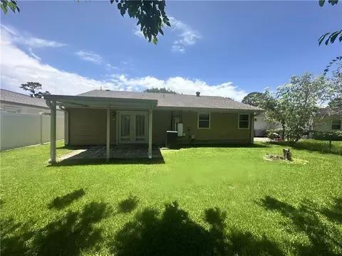 Exterior - 668 Cameron Ct, Kenner, LA 70065 photo 5 of 6