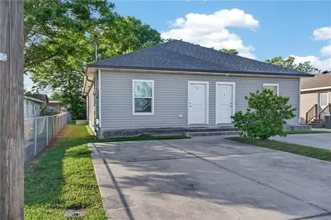 110 P St, Belle Chasse, LA 70037