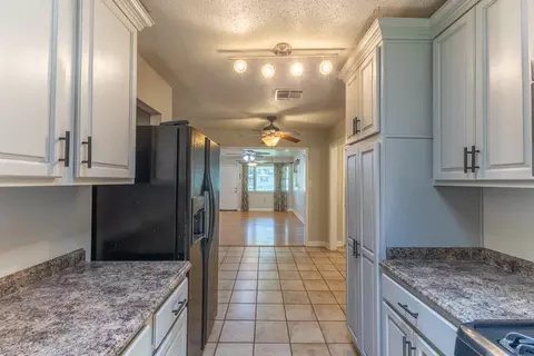 Entry Way - 356 Markham Dr, Slidell, LA 70458 photo 1 of 2