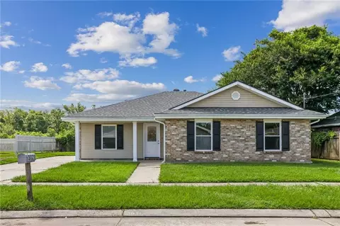 3021 Fable Dr, Meraux, LA 70075