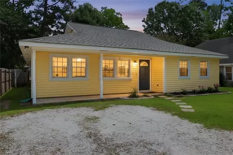 949 Norval St, Mandeville, LA 70448