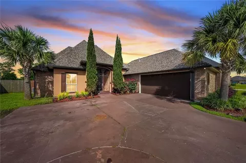 41207 Colonial Dr, Sorrento, LA 70778