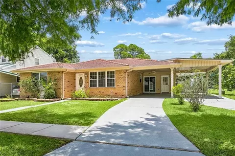 2625 Lloyds Ave, Chalmette, LA 70043