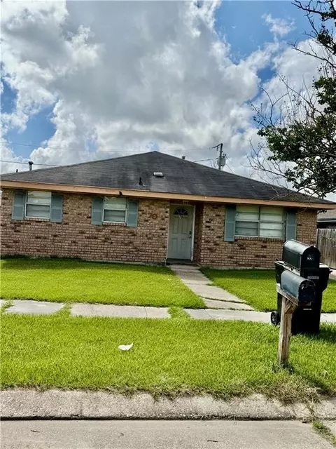 70 72 Phillip Ct, Chalmette, LA 70043